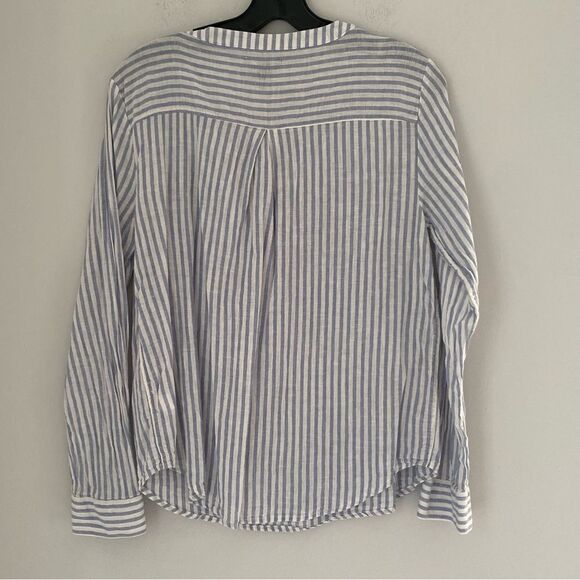 Gap Women’s Striped Long Sleeve Slit V Neck Cage Front Shirt size M - Picture 3 of 3
